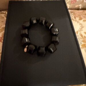 Vintage Tarina Tarantino Black Lucite Bead Stretch  Bracelet